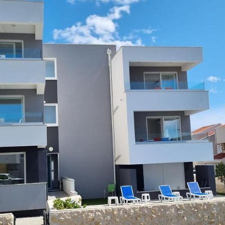 Villa Mateo Novalja Exterior photo